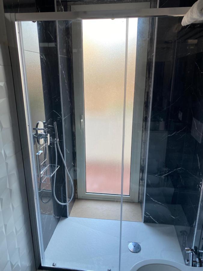 Cilea14 Bed & Breakfast Napoli Bagian luar foto