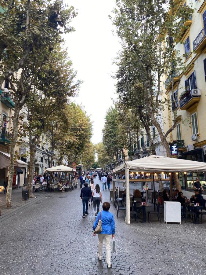 Cilea14 Bed & Breakfast Napoli Bagian luar foto
