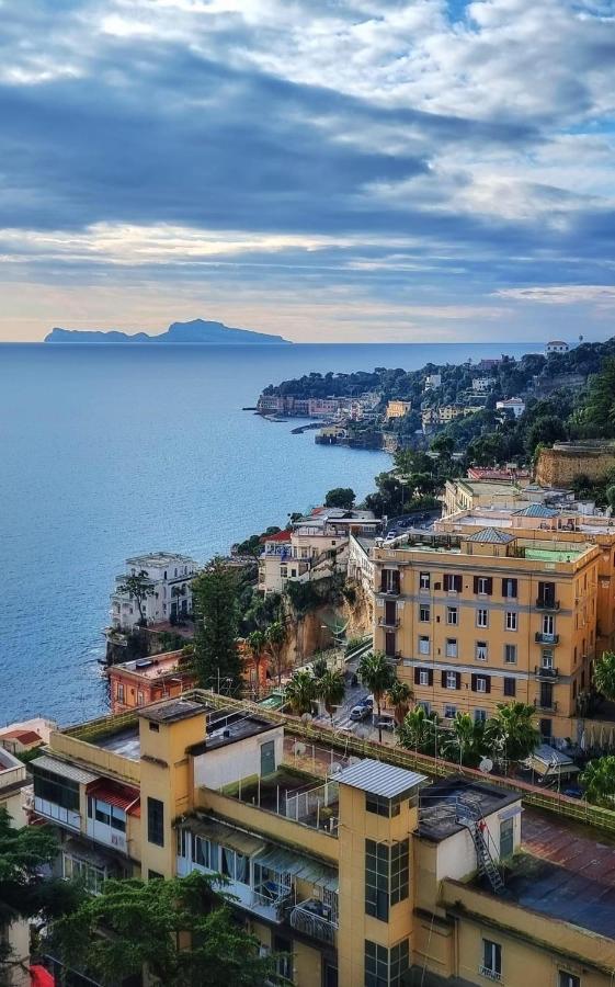 Cilea14 Bed & Breakfast Napoli Bagian luar foto